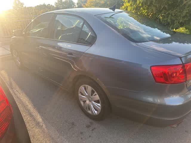 Thumbnail: 2014 Volkswagen Jetta - 4