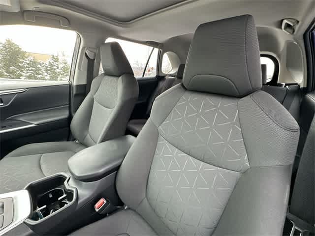 Thumbnail: 2023 Toyota RAV4 - 16