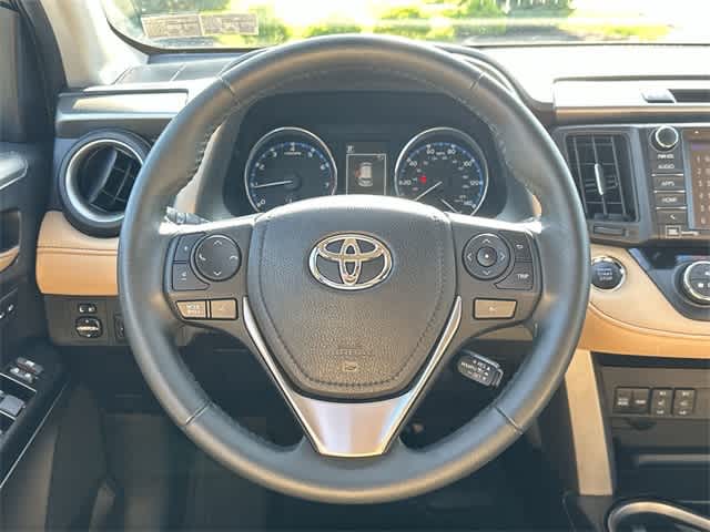 Thumbnail: 2017 Toyota RAV4 - 8