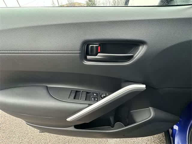 Thumbnail: 2023 Toyota Corolla Cross - 18