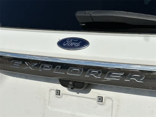 Thumbnail: 2020 Ford Explorer - 18