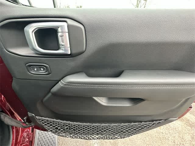 Thumbnail: 2021 Jeep Wrangler - 22