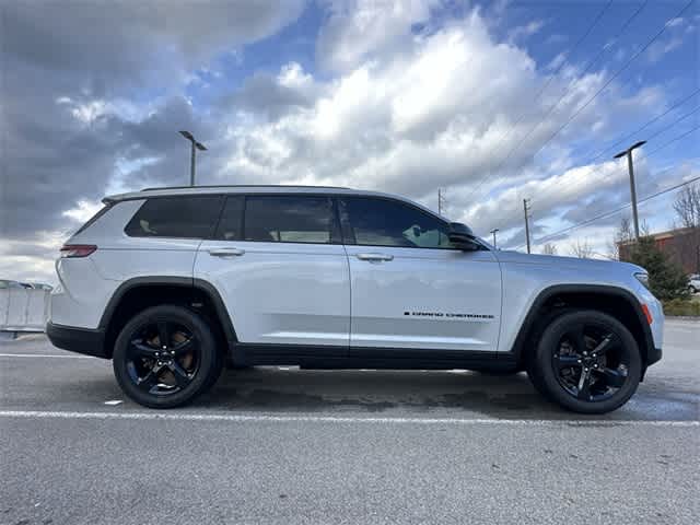 Thumbnail: 2023 Jeep Grand Cherokee - 3