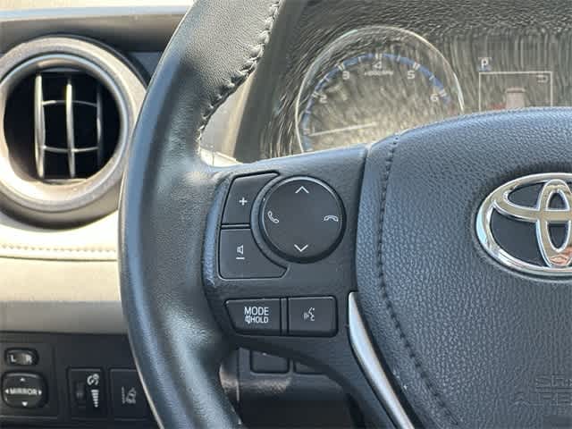 Thumbnail: 2017 Toyota RAV4 - 9