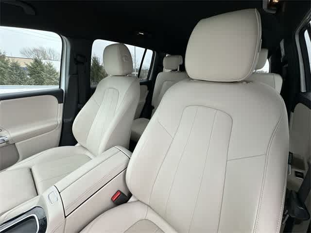 Thumbnail: 2025 Mercedes-Benz GLB - 17