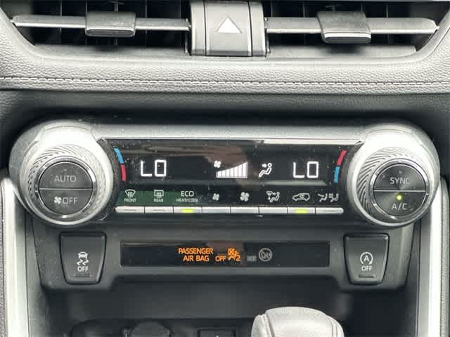 2021 Toyota RAV4 XLE 15
