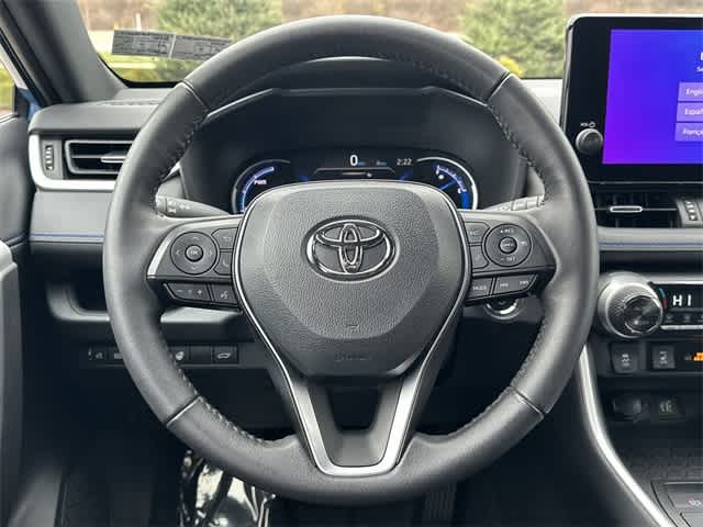 Thumbnail: 2023 Toyota RAV4 - 8