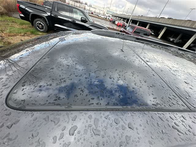 Thumbnail: 2019 Chrysler Pacifica - 6