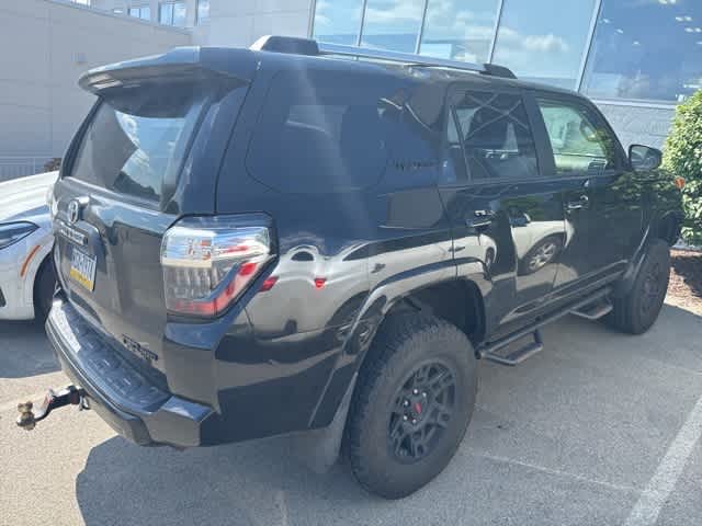 Thumbnail: 2018 Toyota 4Runner - 3