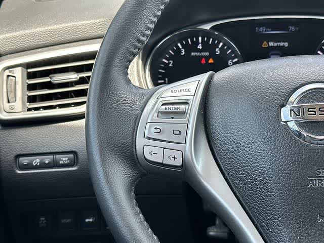 Thumbnail: 2016 Nissan Rogue - 8