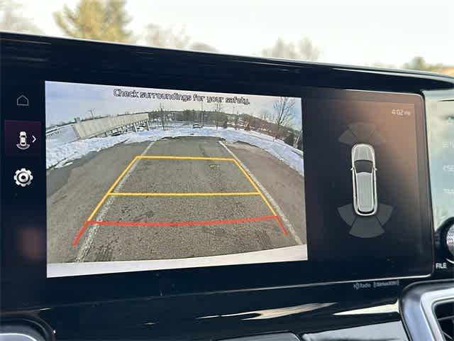 Thumbnail: 2023 Kia Sorento - 14