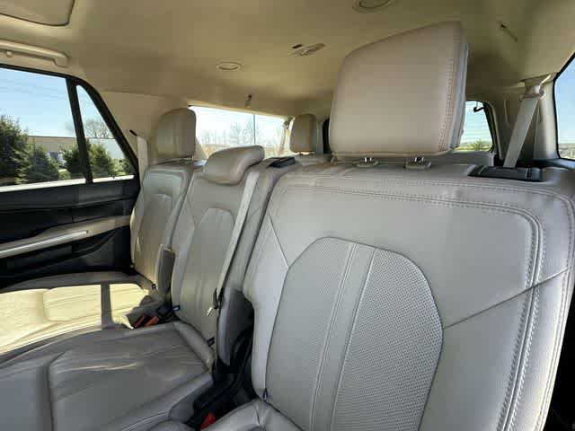 Thumbnail: 2022 Ford Expedition MAX - 18