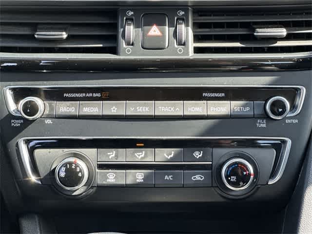 Thumbnail: 2020 Kia Optima - 15