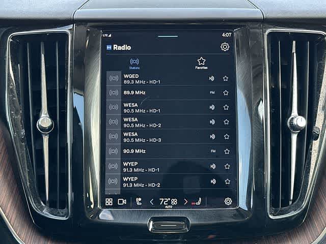 Thumbnail: 2023 Volvo XC60 - 11