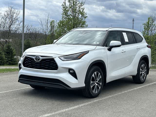 Thumbnail: 2023 Toyota Highlander - 1