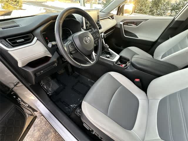 Thumbnail: 2019 Toyota RAV4 - 16