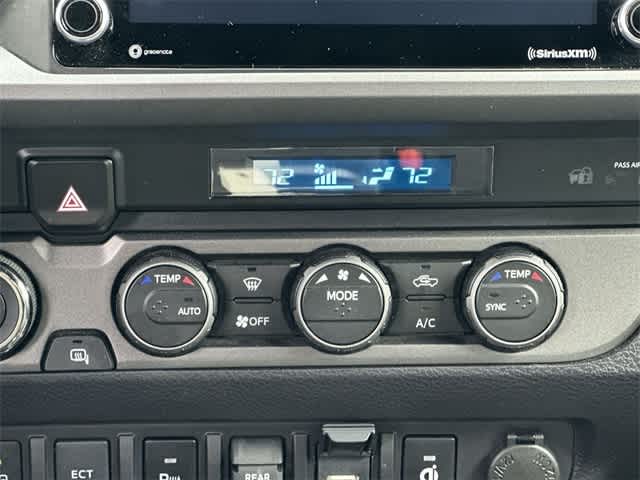 Thumbnail: 2022 Toyota Tacoma - 14