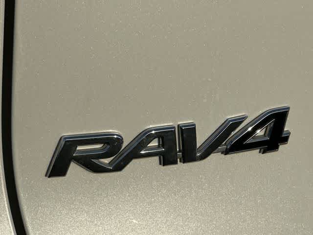 Thumbnail: 2023 Toyota RAV4 - 27