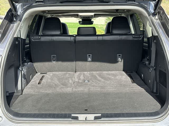 Thumbnail: 2023 Toyota Highlander - 26