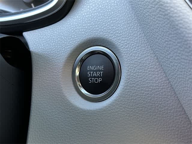 Thumbnail: 2025 Toyota Corolla - 10