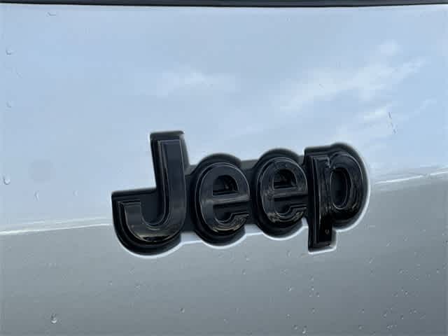 Thumbnail: 2023 Jeep Grand Cherokee - 19