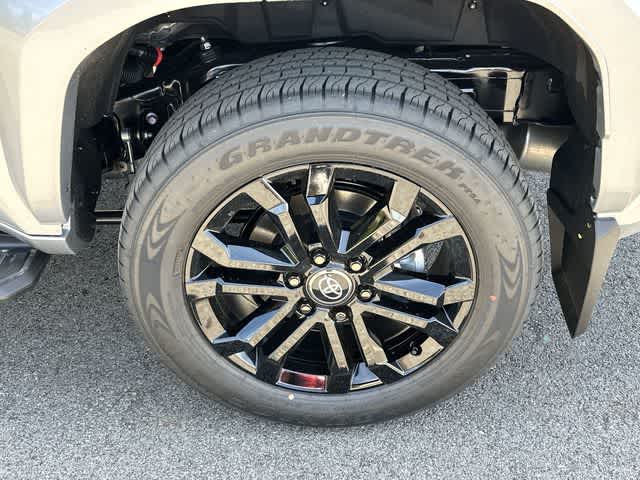 Thumbnail: 2026 Toyota 4Runner - 5