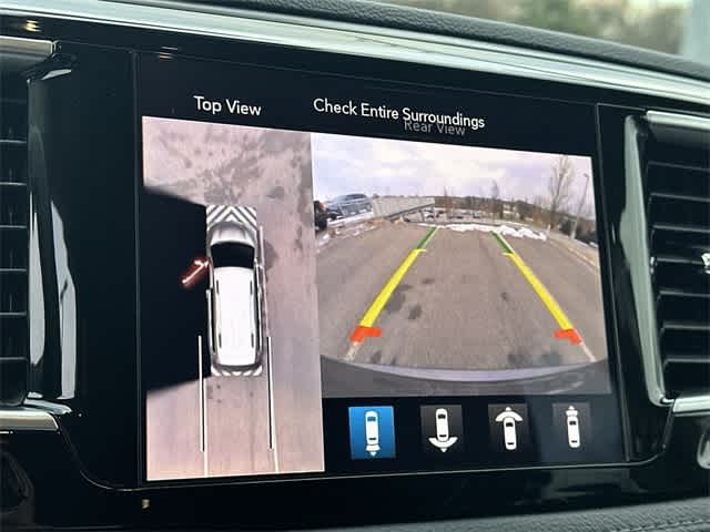 Thumbnail: 2019 Chrysler Pacifica - 15