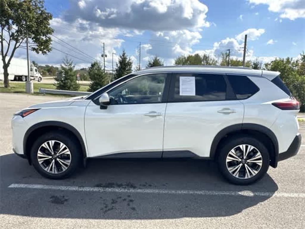Used 2022 Nissan Rogue SV SUV