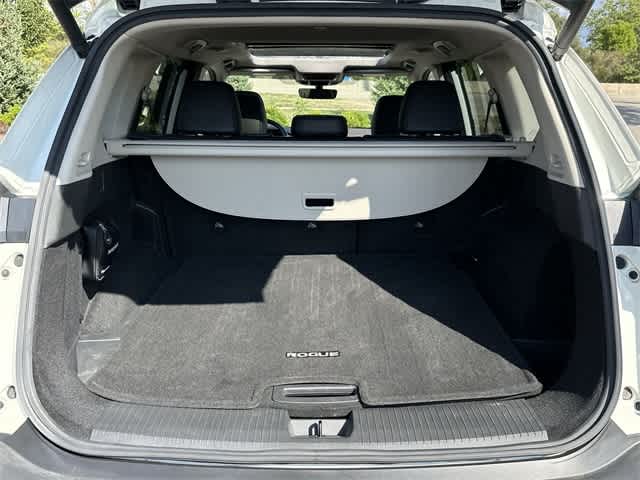 Thumbnail: 2022 Nissan Rogue - 22