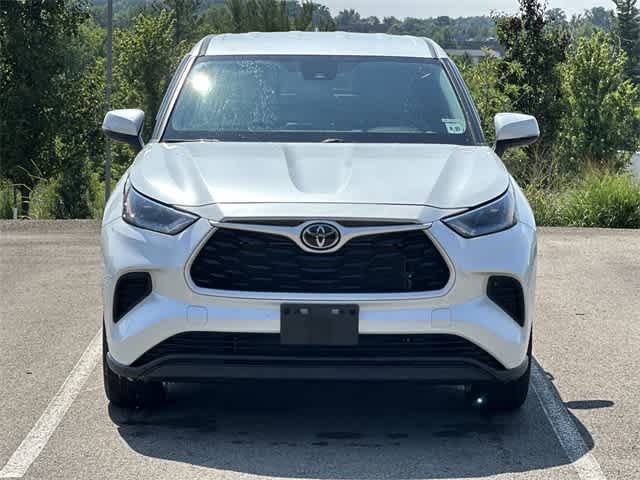 Thumbnail: 2022 Toyota Highlander - 19