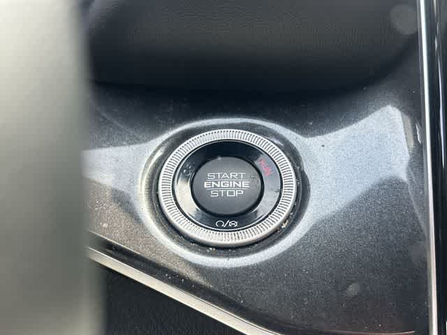 Thumbnail: 2022 Jeep Grand Cherokee - 11