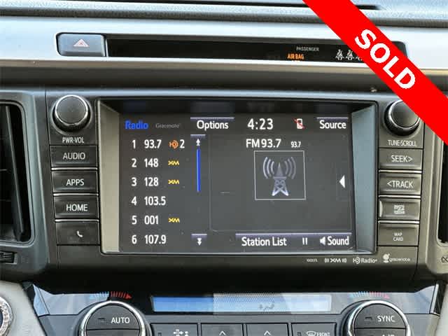 Thumbnail: 2018 Toyota RAV4 - 12