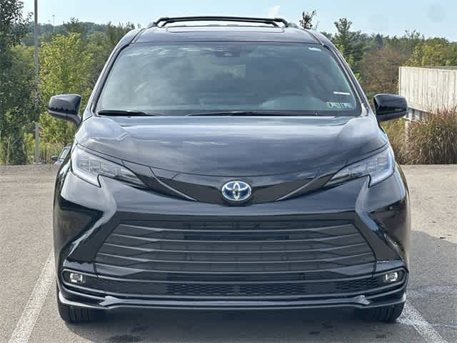 Thumbnail: 2025 Toyota Sienna - 29