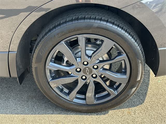 Thumbnail: 2022 Chevrolet Equinox - 5