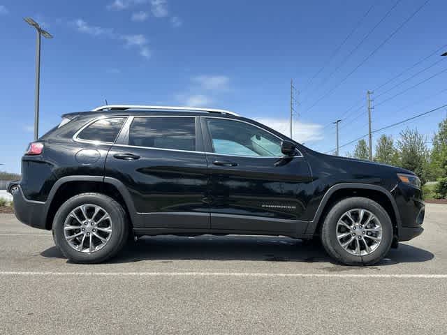Thumbnail: 2019 Jeep Cherokee - 3