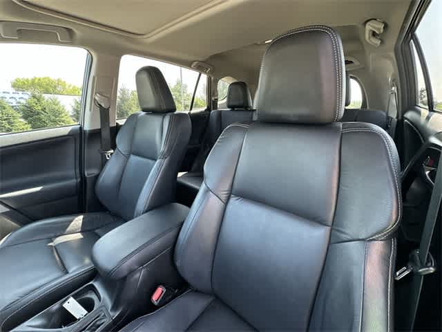 Thumbnail: 2014 Toyota RAV4 - 16