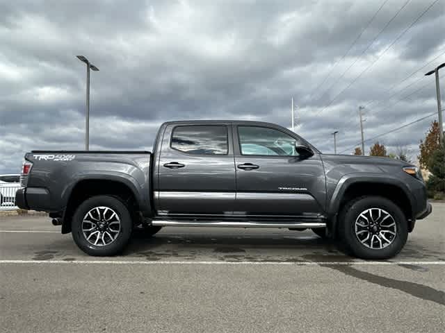 Thumbnail: 2022 Toyota Tacoma - 3