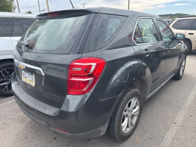 Thumbnail: 2017 Chevrolet Equinox - 3