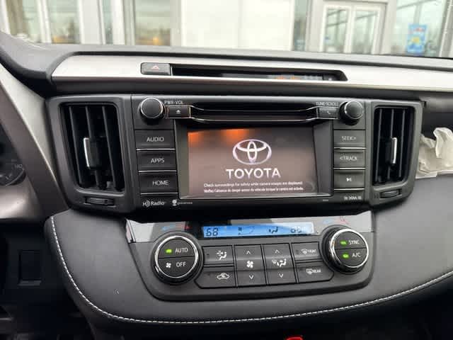 Thumbnail: 2017 Toyota RAV4 - 8