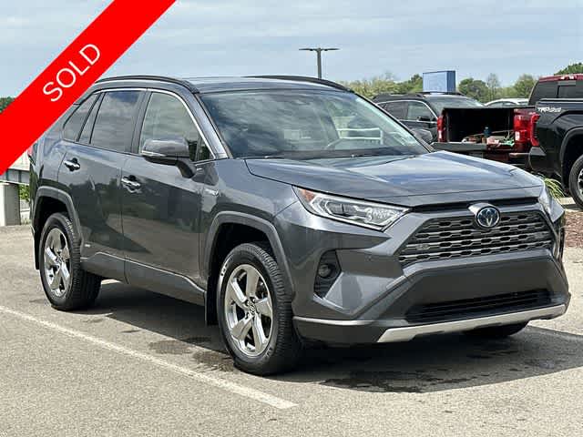 Thumbnail: 2020 Toyota RAV4 - 31