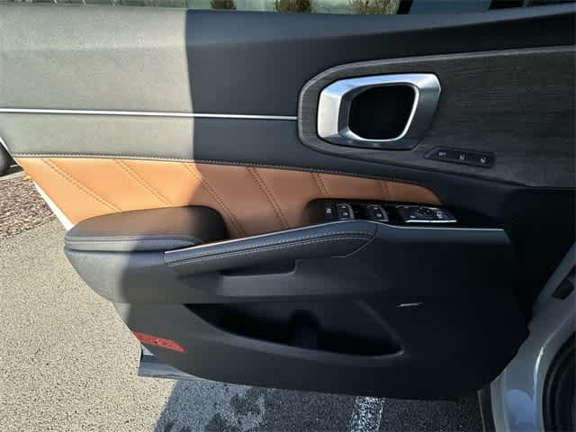 Thumbnail: 2022 Kia Sorento - 19