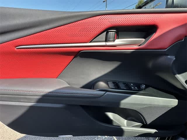 Thumbnail: 2025 Toyota Camry - 16