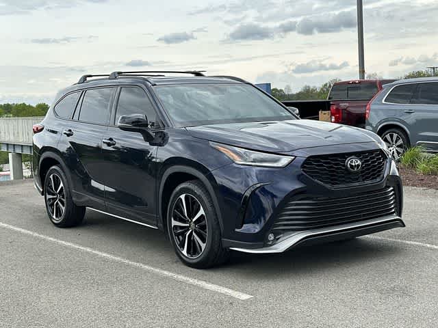 Thumbnail: 2022 Toyota Highlander - 34
