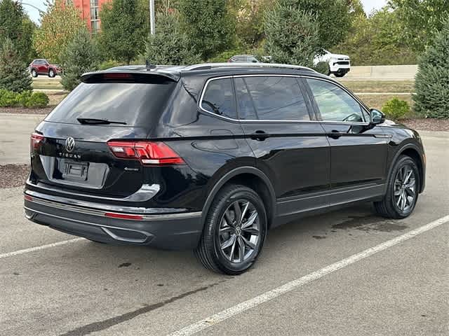 Thumbnail: 2022 Volkswagen Tiguan - 32