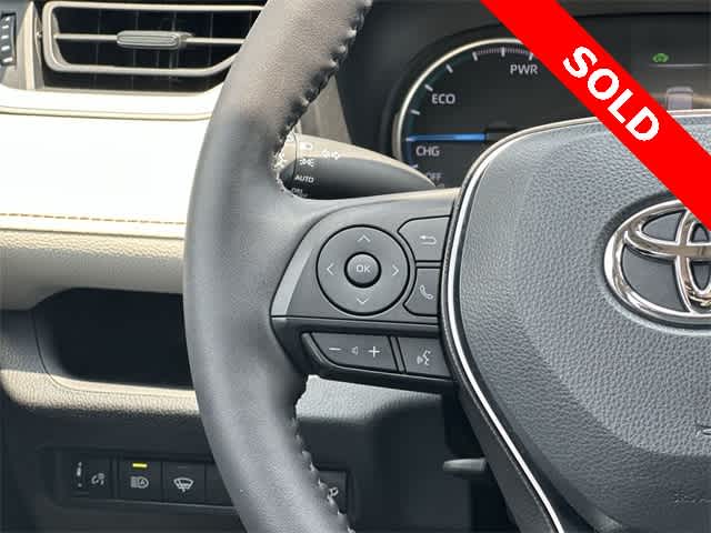 2022 Toyota RAV4 XLE 9