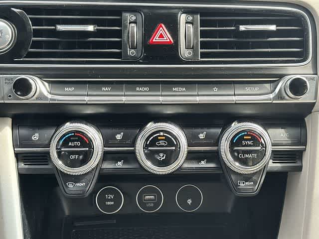 Thumbnail: 2023 Genesis G70 - 17