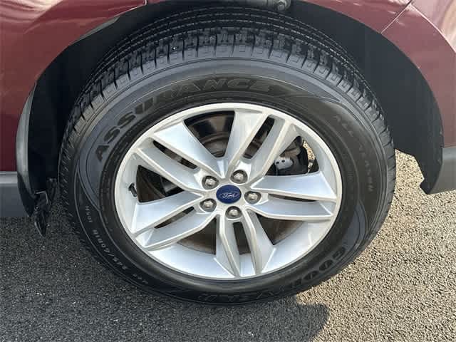 Thumbnail: 2017 Ford Edge - 5