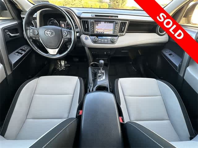 Thumbnail: 2018 Toyota RAV4 - 21