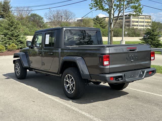 Thumbnail: 2025 Jeep Gladiator - 31