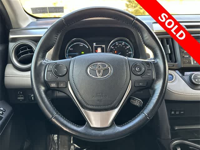 Thumbnail: 2018 Toyota RAV4 - 8